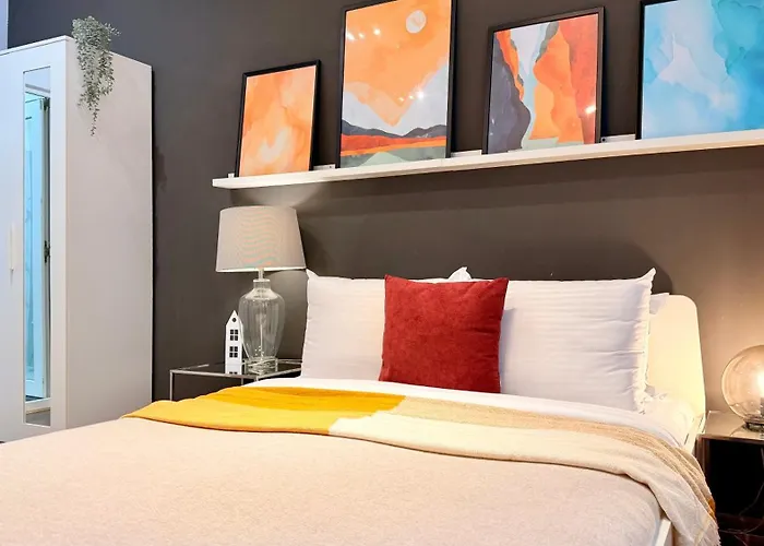 Boutique In Historic Old Town - Smardan Street Apartment