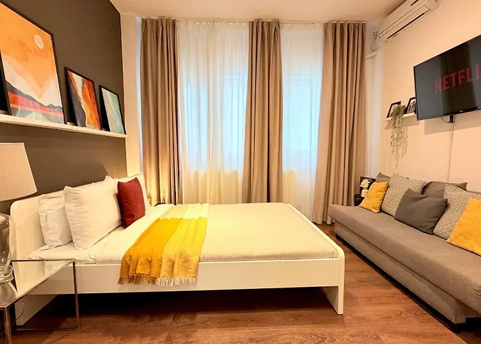 Boutique In Historic Old Town - Smardan Street Apartment *