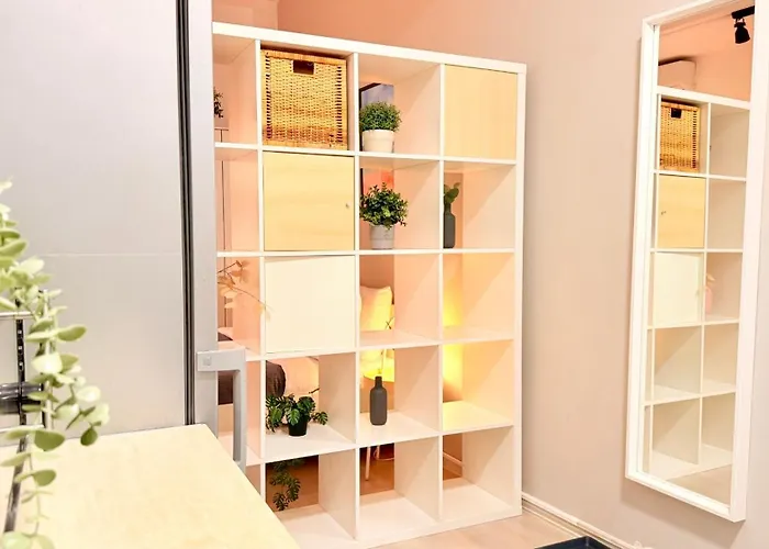 Boutique In Historic Old Town - Smardan Street Apartment