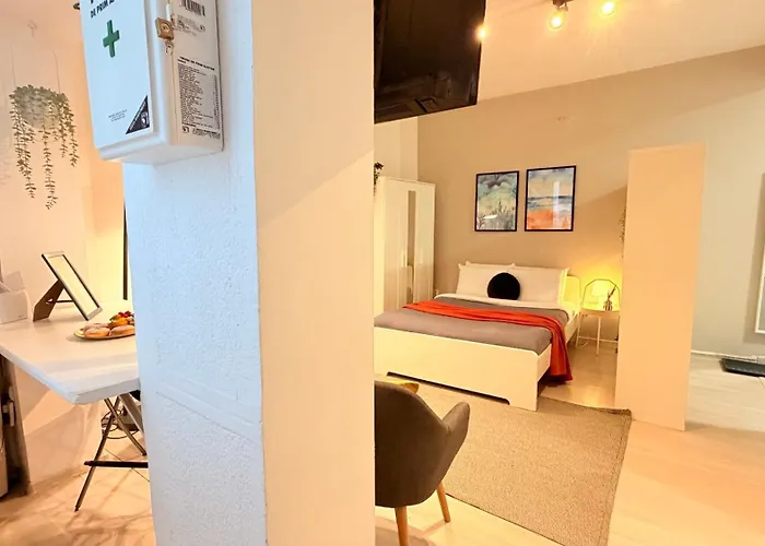 Boutique In Historic Old Town - Smardan Street Bucharest