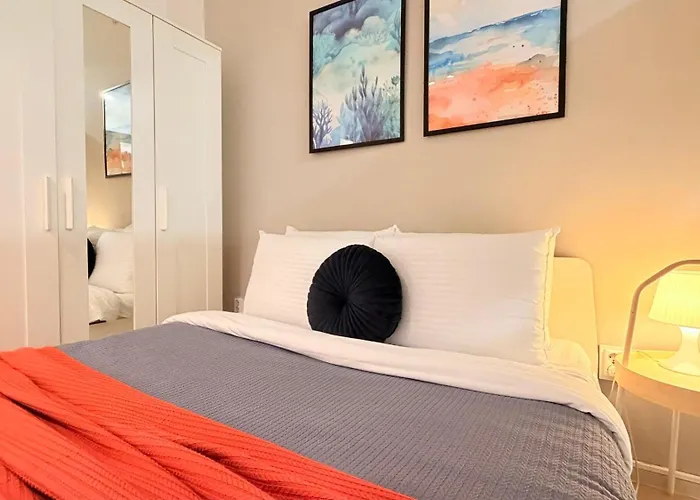 Boutique In Historic Old Town - Smardan Street *